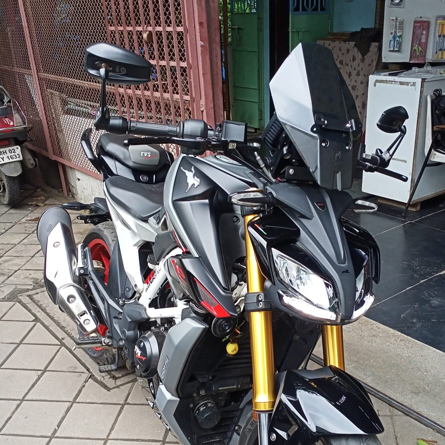 TVS RTR 310 – K1 WINDSCREEN