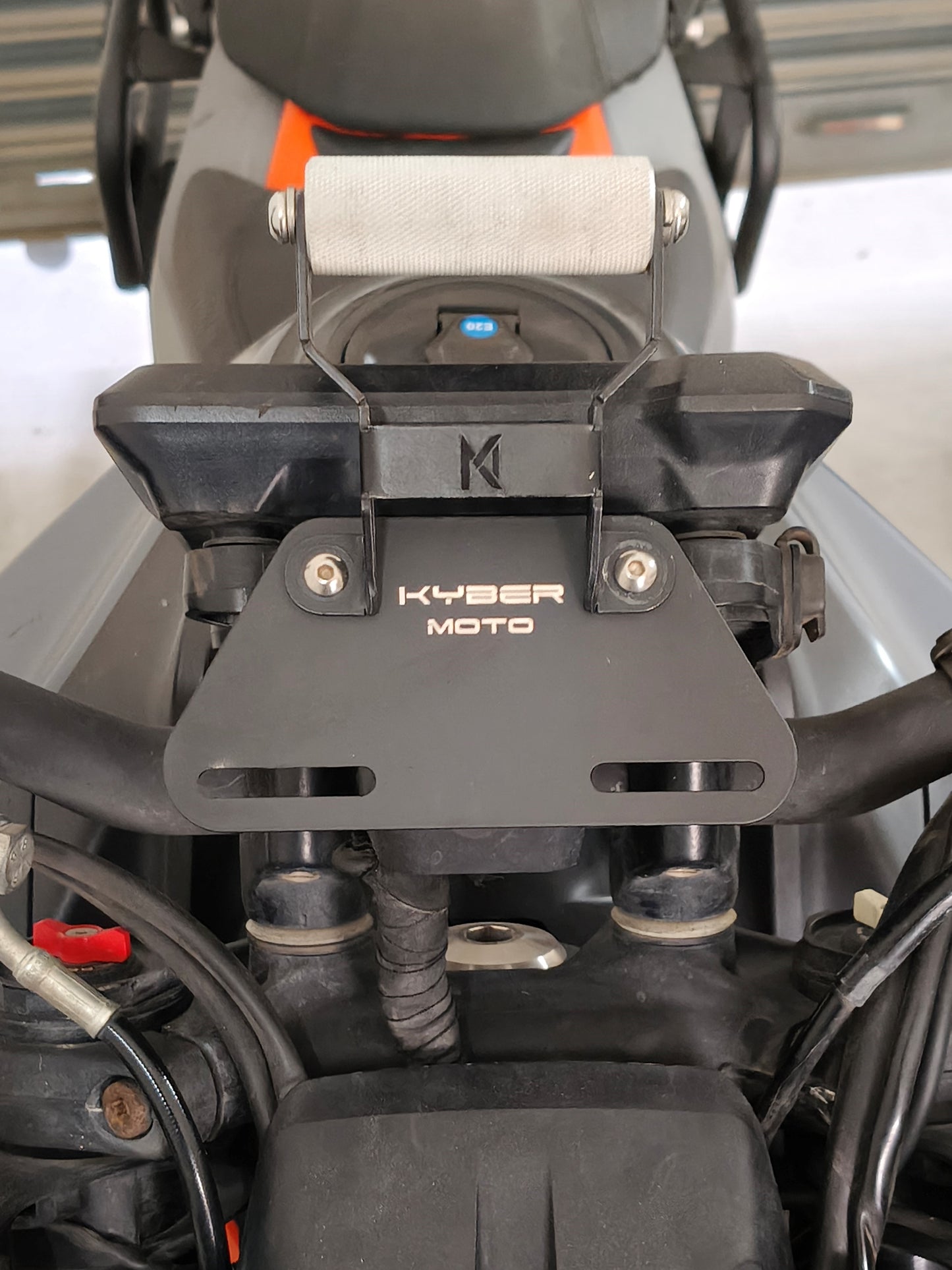 Number plate bracket for GPS Mount KTM Duke 390/250 - Gen3 and 200/160 - Gen2